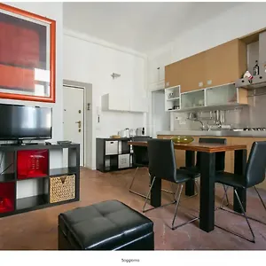Splendido Bilocale In Via Orti - A Pochi Metri Dal Policlinico Appartement Milan